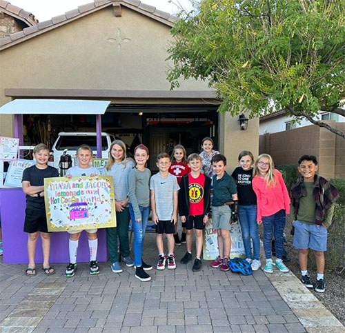 Maya and Jacob's lemonade stand